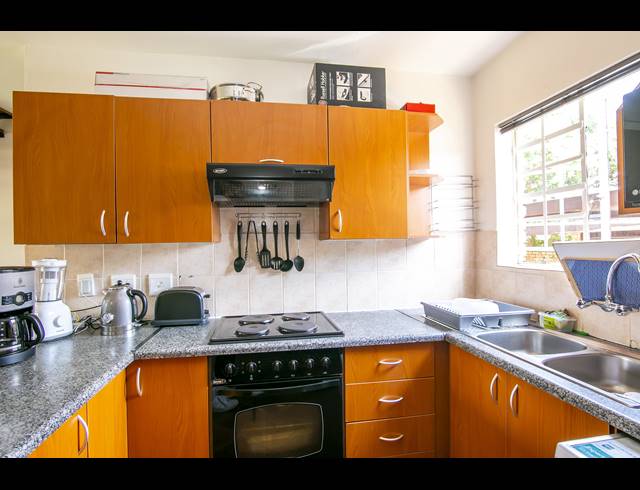 2 BEDROOM DUPLEX TO LET IN WILGEHEUWEL
